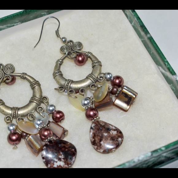 Earrings - Picture 2 of 4